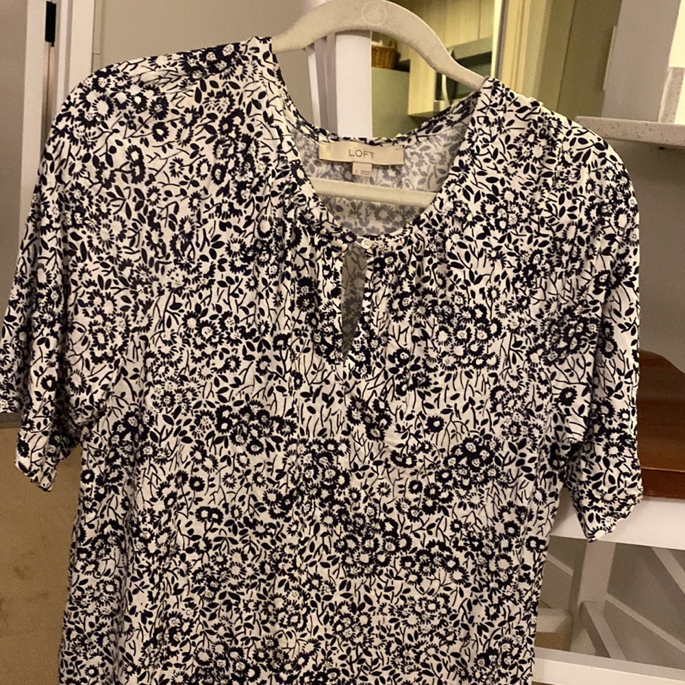 Loft Floral Tee with Small Cutout